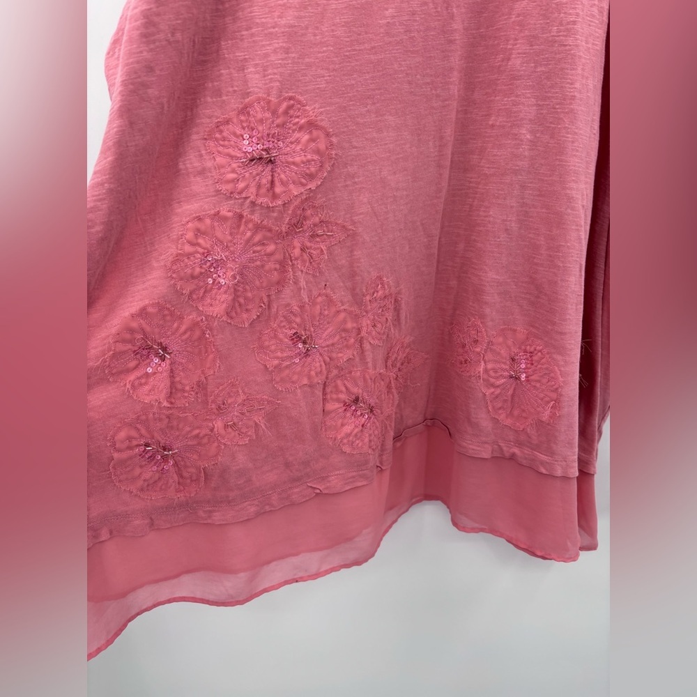 LOGO by Lori Goldstein Rose Tunic with Floral Appliqués Size 2X - Picture 4 of 6
